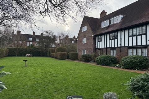1 bedroom flat for sale, Heath Close, London NW11
