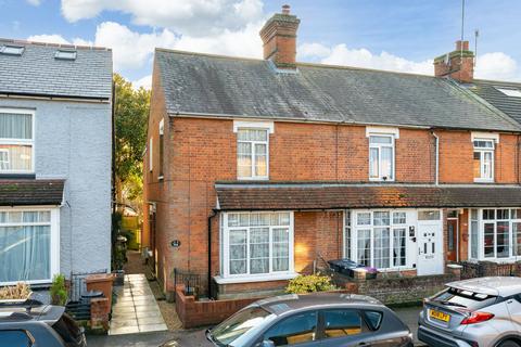 3 bedroom end of terrace house for sale, Vicarage Road, Ware SG12