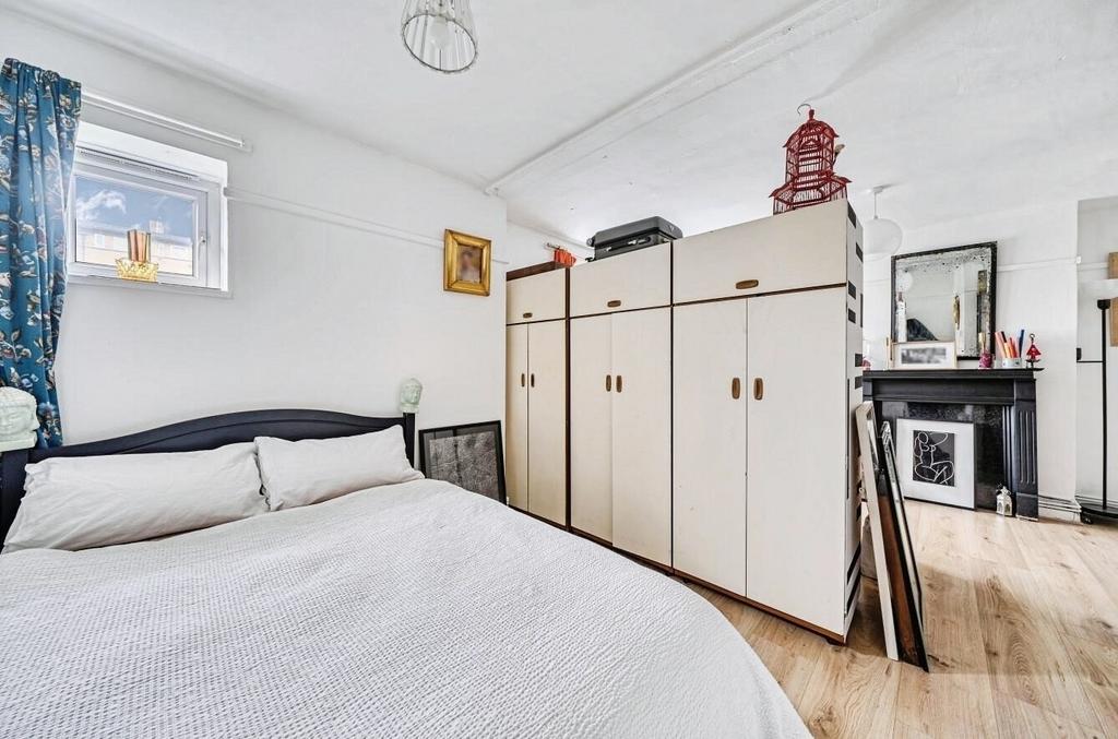 Bedroom1a.jpg