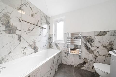 1 bedroom flat for sale, Albert Road, London SE25