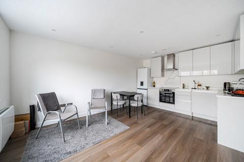 2 bedroom end of terrace house to rent, Harrow Road, Kensal Rise, London, NW10