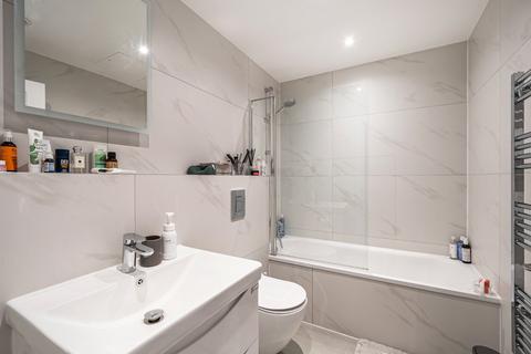 2 bedroom end of terrace house to rent, Harrow Road, Kensal Rise, London, NW10