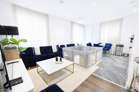 2 bedroom flat to rent, Eastbury Road, Watford