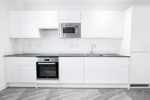 2 bedroom flat to rent, Eastbury Road, Watford