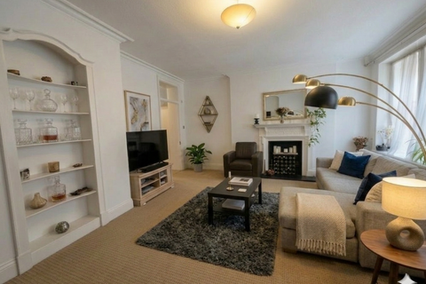 3 bedroom flat to rent, Glentworth Street, London NW1