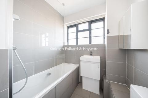 2 bedroom flat to rent, Wandsworth Road, Vauxhall, London, SW8