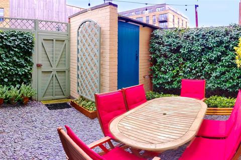 undefined, Burnett Court, Parkham Street, Battersea Square SW11