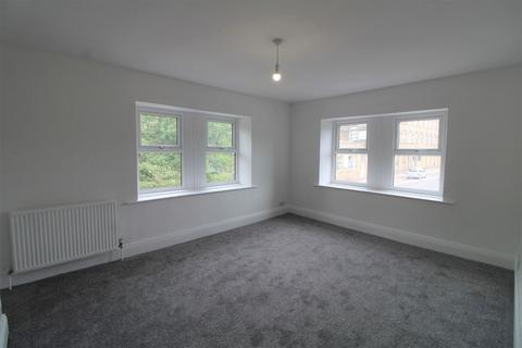 undefined, Huddersfield Road, Holmfirth, HD9 3JD