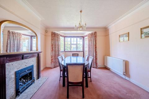 undefined, Arundel Road, Kingston Upon Thames, KT1