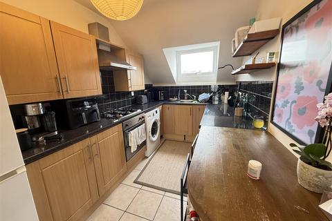 1 bedroom flat for sale, Holmdale Road, West Hampstead NW6