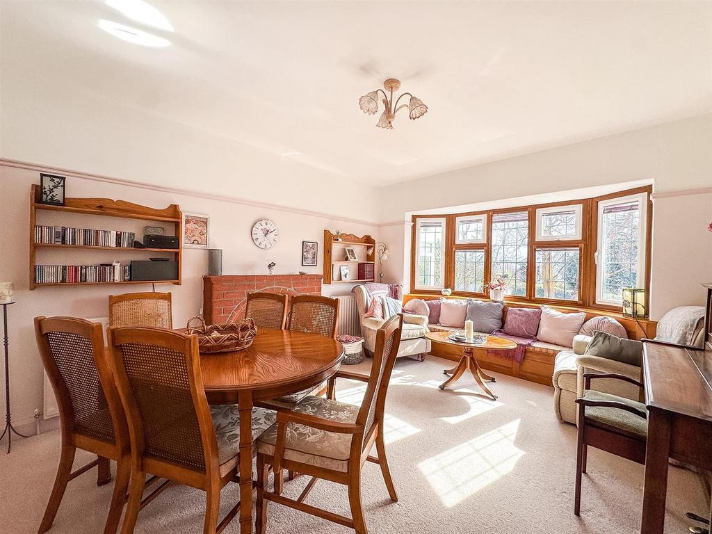 Dining/Family Room