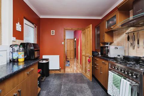 3 bedroom terraced house for sale, Stanley Road, Eastbourne