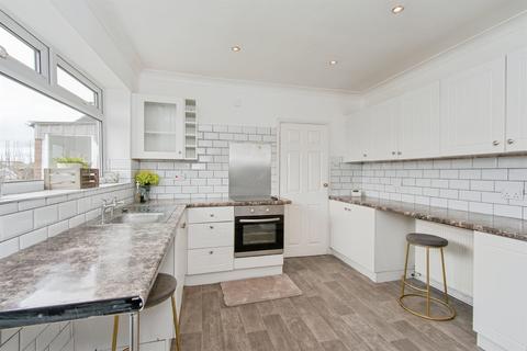 undefined, Broomhill, Castleford