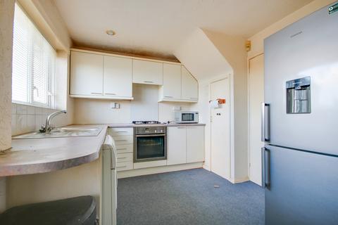 3 bedroom terraced house for sale, MIDANBURY! NO CHAIN! POTENTIAL TO IMPROVE!