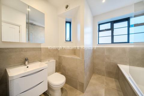 2 bedroom flat to rent, Wandsworth Road, London, SW8
