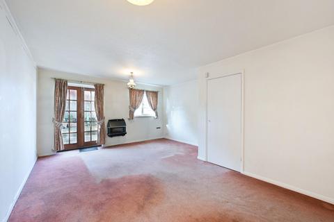 undefined, Middle Close, Epsom