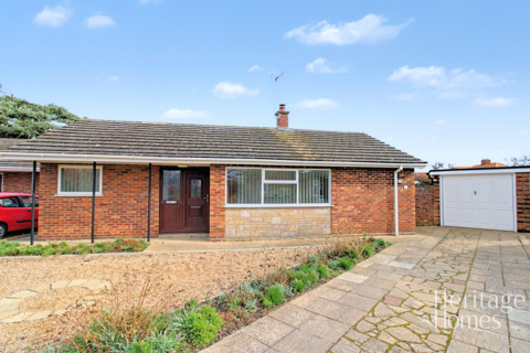 2 bedroom bungalow for sale, Brandon Close, Norwich, Norfolk