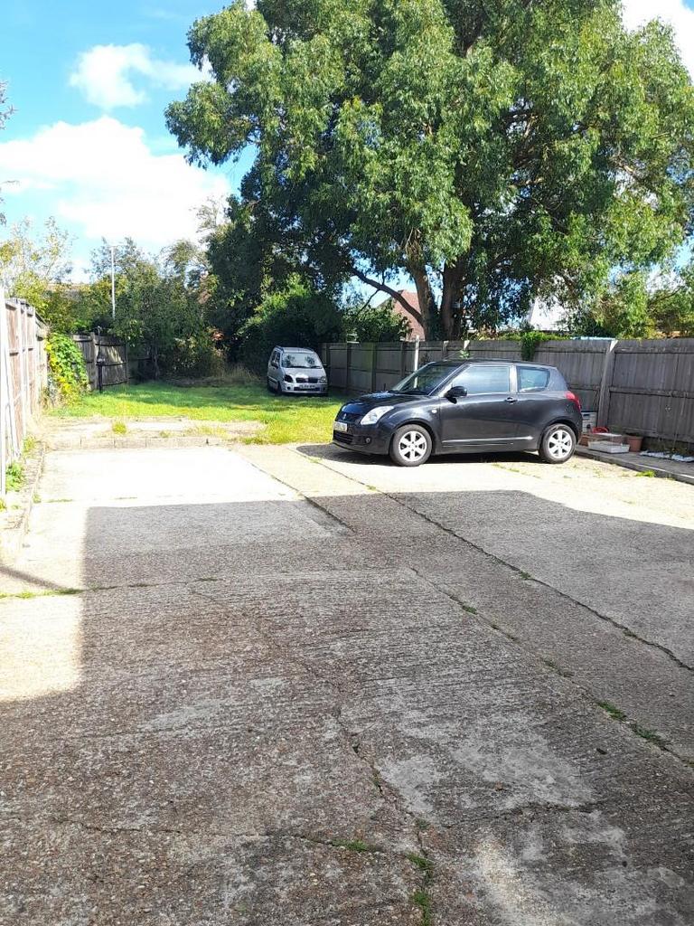 Parking.jpg