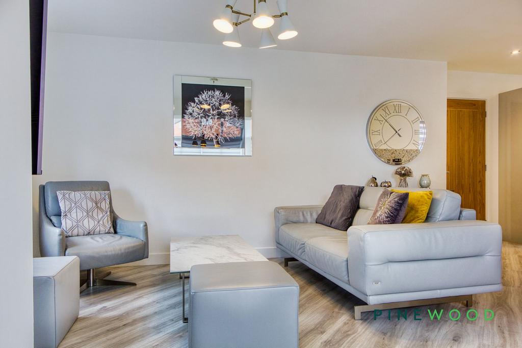 Kitchen / Family / Dining