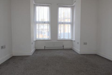 1 bedroom apartment to rent, Pelham Lodge, Pelham Road, Gravesend, DA11 0HZ – 1 Bedroom, Ground Floor Apartment