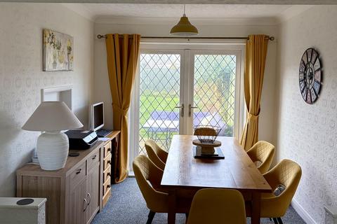 undefined, Mill View, Waltham, Grimsby