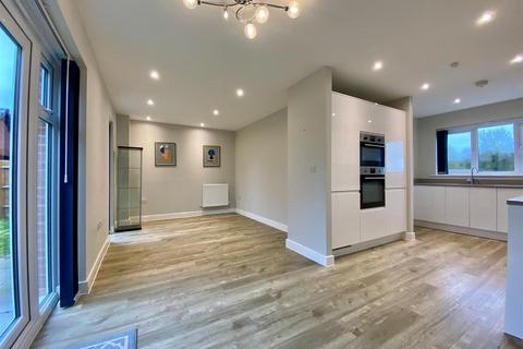 undefined, Milliner Crescent, Gloucester