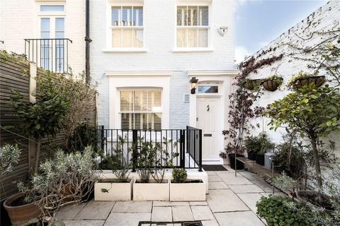 undefined, Pembroke Place, London W8