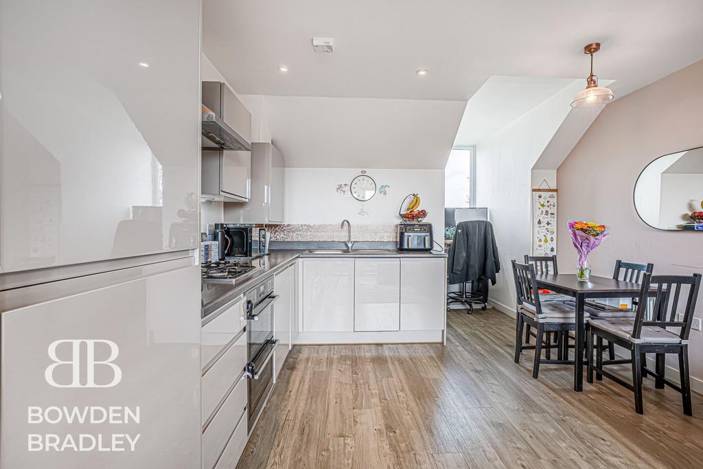 Lounge / Kitchen