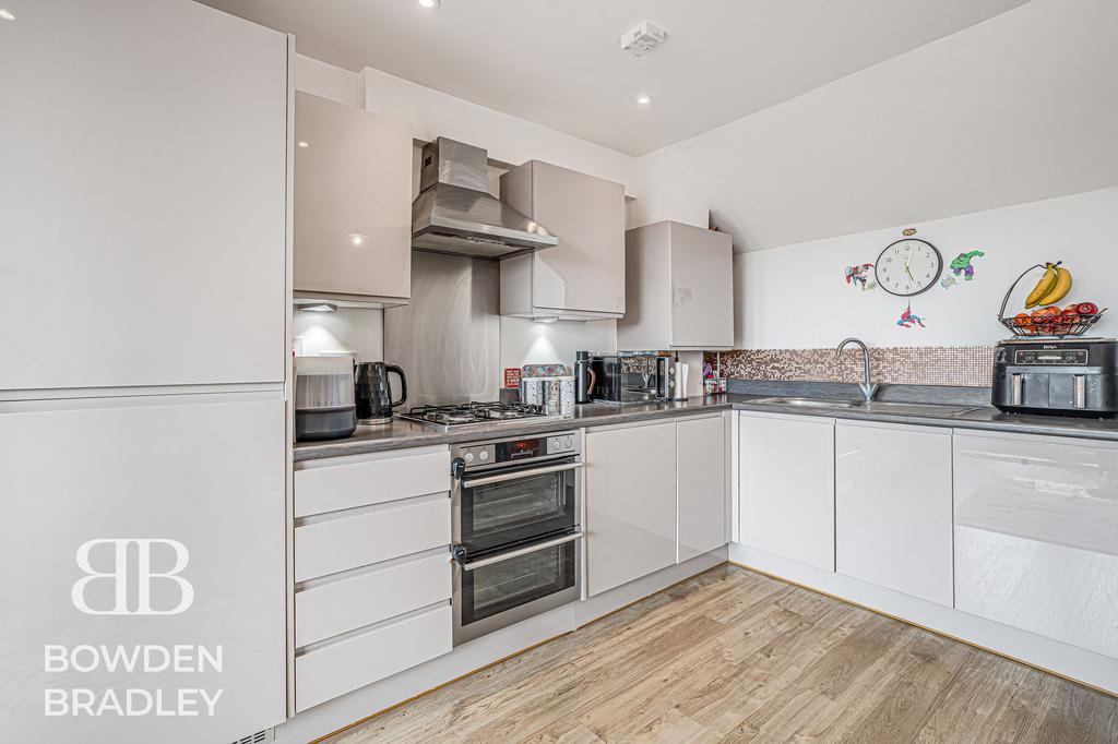 Lounge / Kitchen