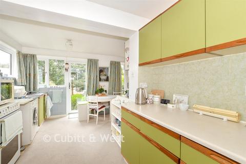 3 bedroom link detached house for sale, Chaucer Avenue, East Grinstead RH19