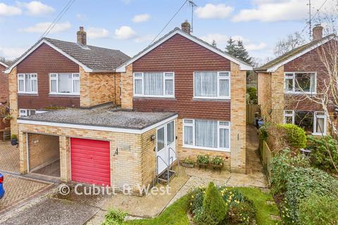 3 bedroom link detached house for sale, Chaucer Avenue, East Grinstead RH19