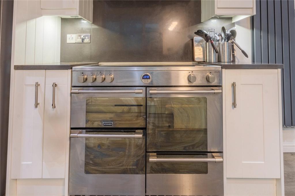Oven