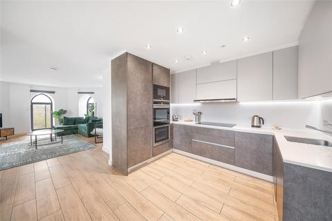 undefined, High Street, Brentford, TW8