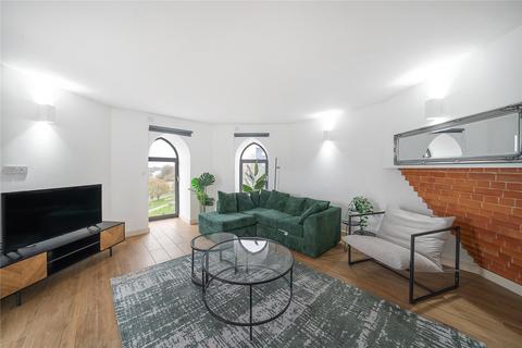 undefined, High Street, Brentford, TW8