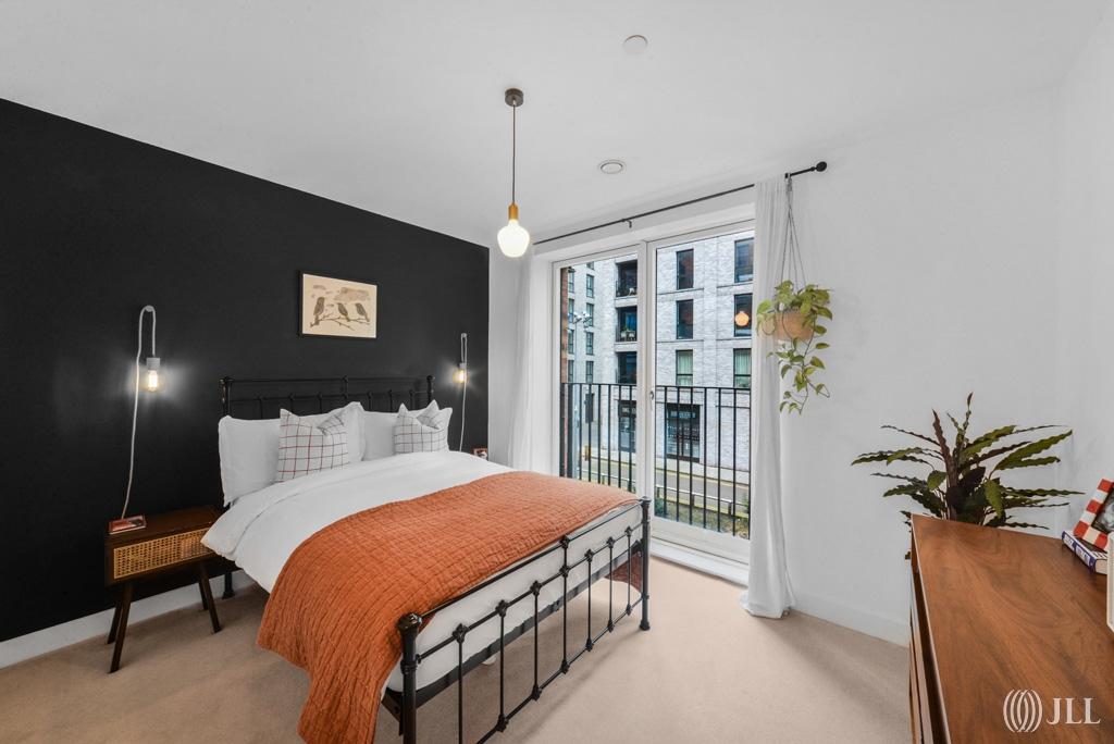 Master bedroom, balcony
