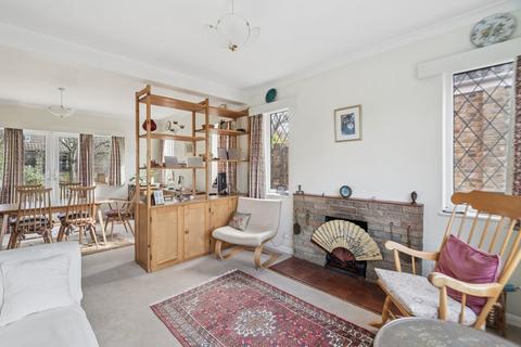 undefined, Lower Road, Chalfont St. Peter, Buckinghamshire, SL9