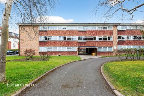 2 bedroom ground floor flat for sale, Christchurch Park, Sutton