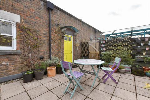 undefined, 92A Brighton Road, Purley CR8