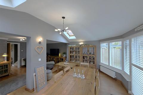 undefined, Exham Close, Woodloes Park, Warwick