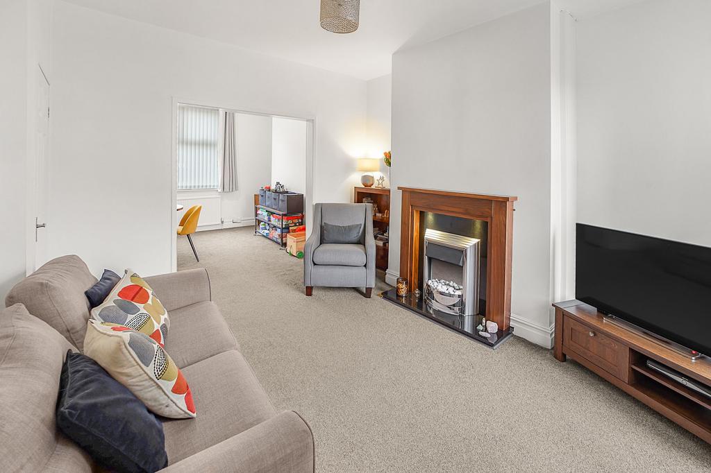 Open Plan Living Room / Dining Room