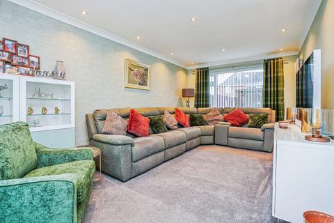 undefined, Lanshaw Close, Leeds, LS10
