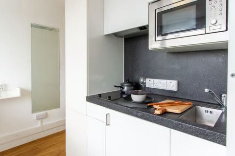 Studio to rent, Chelsea Lightfoot Hall, Manresa Road, London