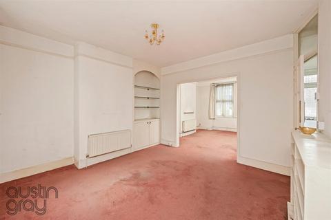 3 bedroom house for sale, Bear Road, Brighton