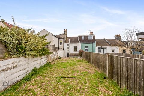 3 bedroom house for sale, Bear Road, Brighton