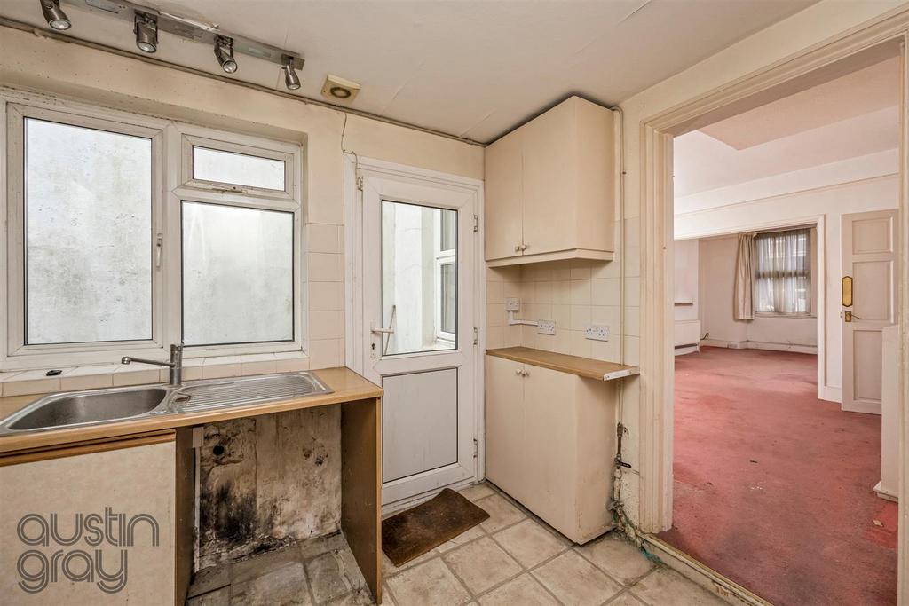 Bear Road, 39-006.JPG