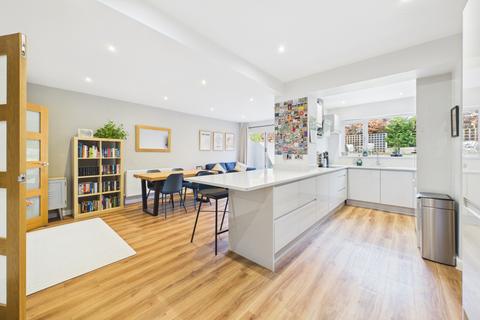 4 bedroom detached house for sale, Twentywell Road, Bradway. S17 4PU
