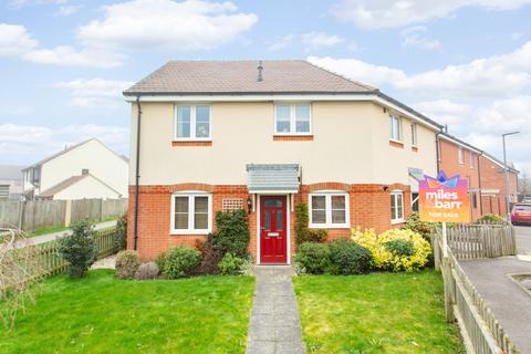2 bedroom flat for sale, Swift Crescent, Deal, Kent, CT14