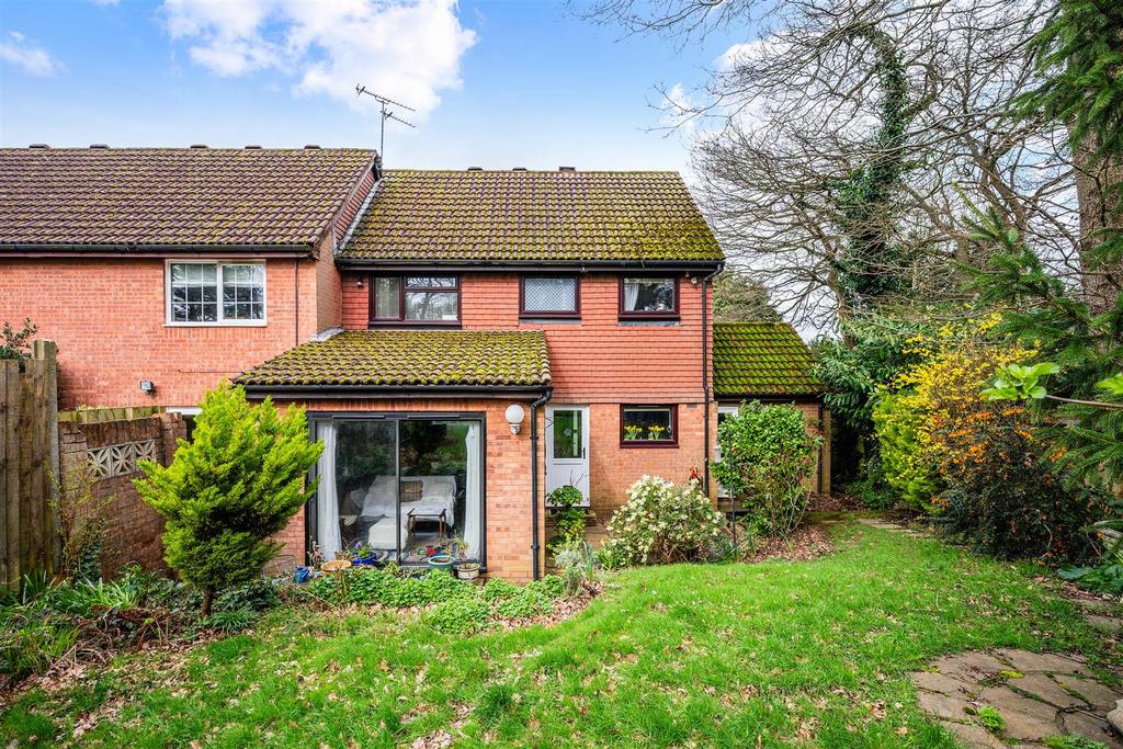 HILLSIDE CLOSE, 46 - (11).jpg