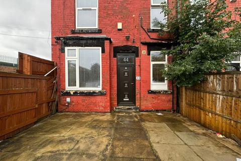 2 bedroom end of terrace house to rent, Conway Mount, Leeds, West Yorkshire, LS8