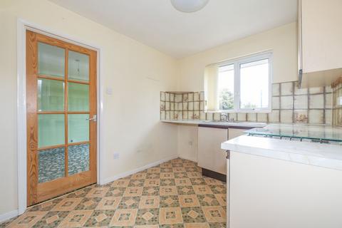 2 bedroom bungalow for sale, Beechwood Close, St. Marys Bay, Romney Marsh, Kent, TN29